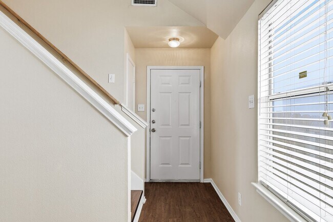 Building Photo - Stylishly Renovated Home with Primary Suite Downstairs