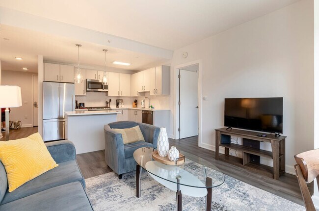 Building Photo - 405 Atlantic St