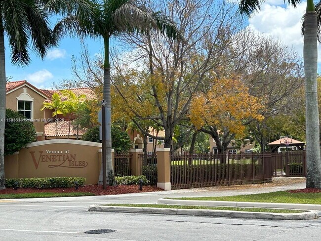 Building Photo - 3173 SW 153rd Pl