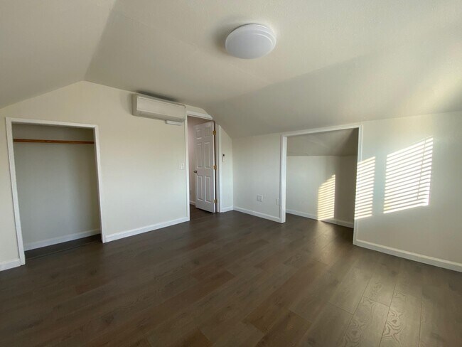 Building Photo - 93 N 25th St