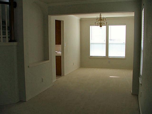 Building Photo - 537 Waterview Dr
