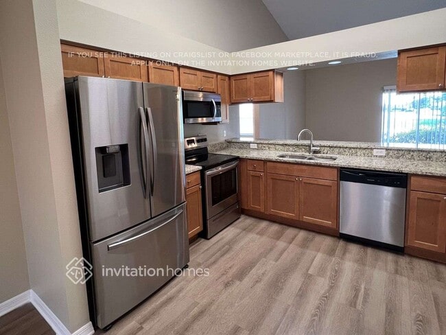 Foto del edificio - 920 49th St Cir E