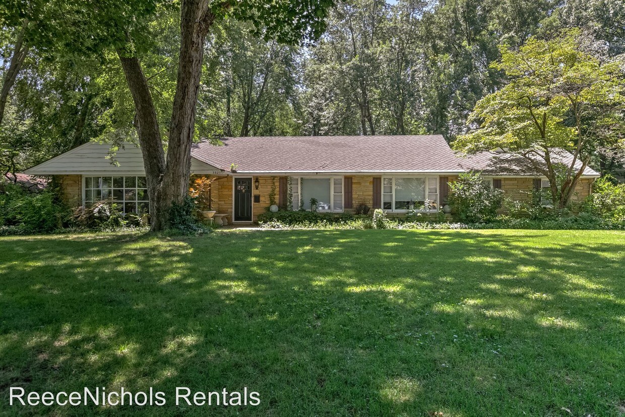 Primary Photo - 3 br, 2.5 bath House - 3821 W 65th Terrace