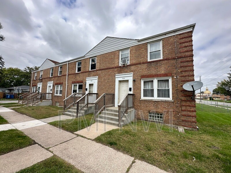 7212 Columbia Ave, Hammond, IN 46324 Condo for Rent in Hammond, IN