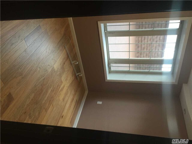 Building Photo - 3748 Maple Ave