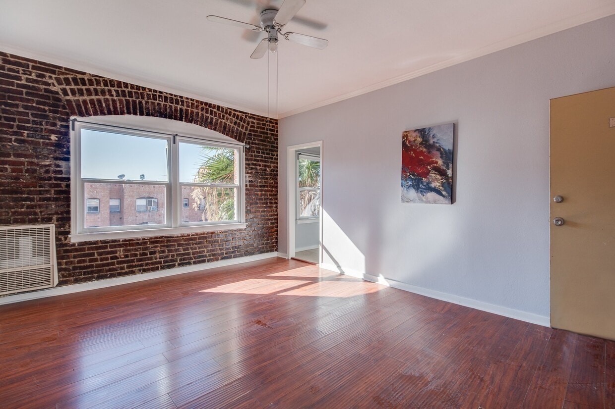 Photo - 730 S Catalina St (Los Angeles, CA)