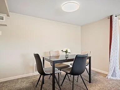 Foto del edificio - 801 E 12th St