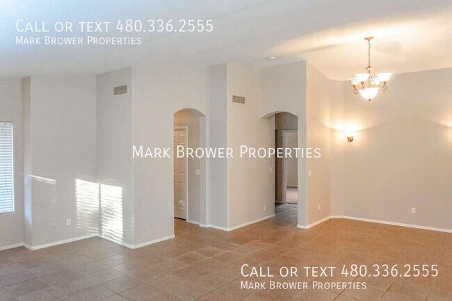 Building Photo - 4059 E Wagon Cir