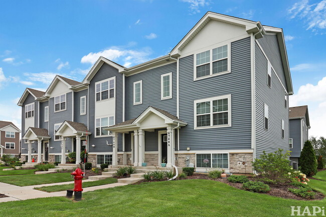 Building Photo - 6740 Linden Trl