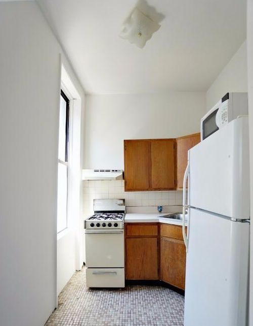 Building Photo - 261 W 29th St
