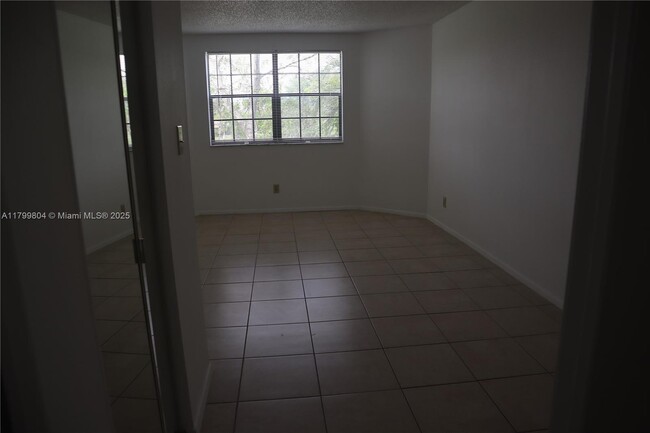 Foto del edificio - 11225 W Atlantic Blvd