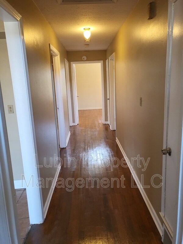 Foto del edificio - 4818 Peace St