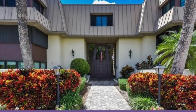 Building Photo - 1800 SE St Lucie Blvd