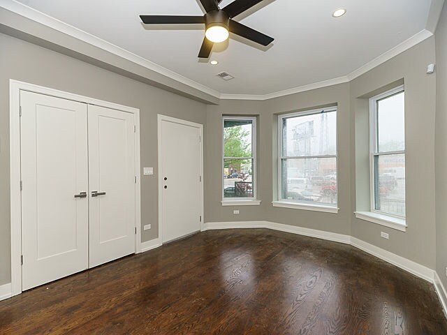 Foto del edificio - 3750 N Bernard St