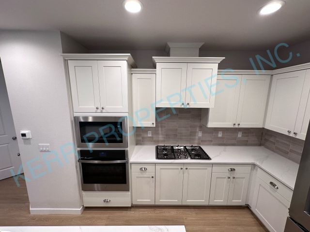 Foto del edificio - Charming 3-Bedroom Retreat with 2.5 Baths in Serene Happy Valley Locale!