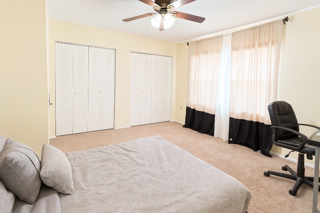 Foto del edificio - 1444 Ridge Lake Ct