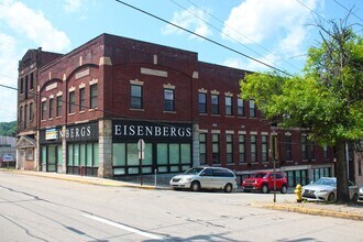 Building Photo - 401 E Schoonmaker Ave