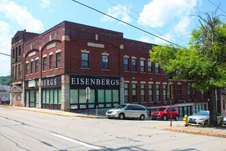 Building Photo - 401 E Schoonmaker Ave