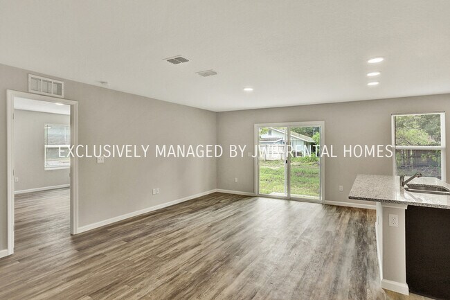Foto del edificio - 2911 Tinsley Rd