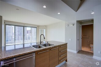 Building Photo - 222 Karen Ave
