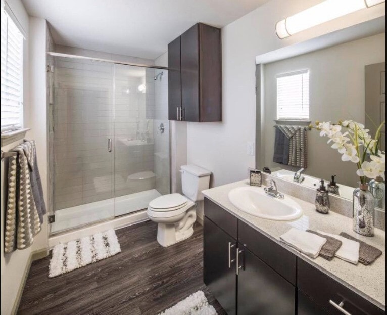 Building Photo - 15405 Long Vista Dr