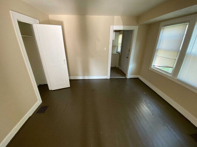 810 812 N Denny Street House For Rent In Indianapolis In Apartments Com