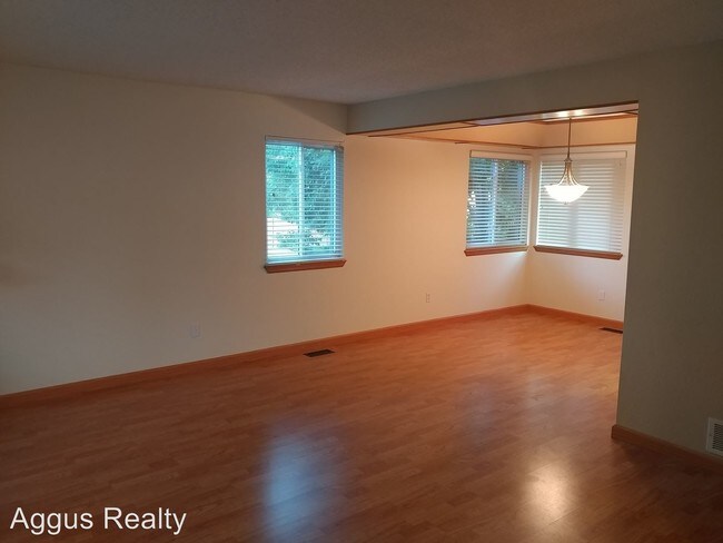 Building Photo - 4 br, 3 bath House - 11271 W. 66th Place