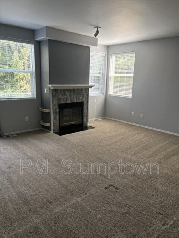 Foto del edificio - 14184 SW Barrows Rd