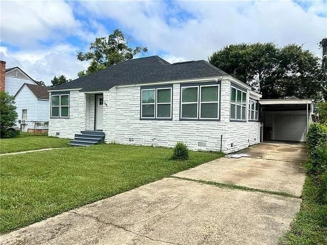 Foto del edificio - 1304 S Cloverleaf Cir