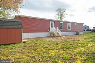 Building Photo - 161 Carnation Dr