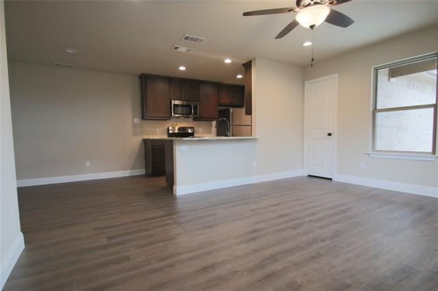 Foto del edificio - 8117 Tanner Ave