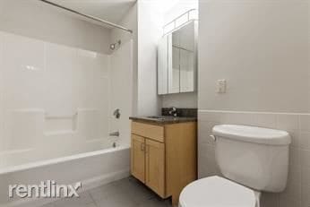 Building Photo - 157 6th St