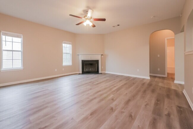 Foto del edificio - 1226 Pebble Rock Rd