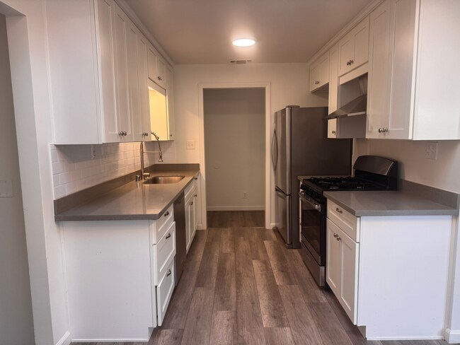 Building Photo - 2321-2321 Pamela Ln