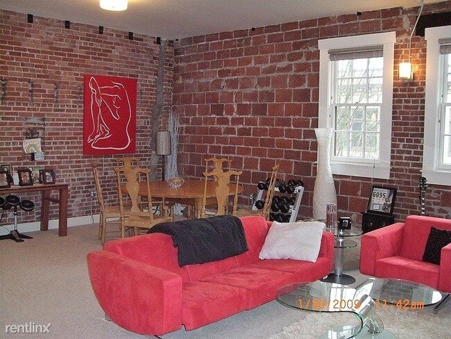 Foto del edificio - 160 Liberty St NE