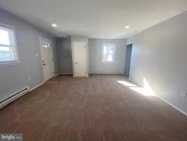 Building Photo - 1048 Gray Ave