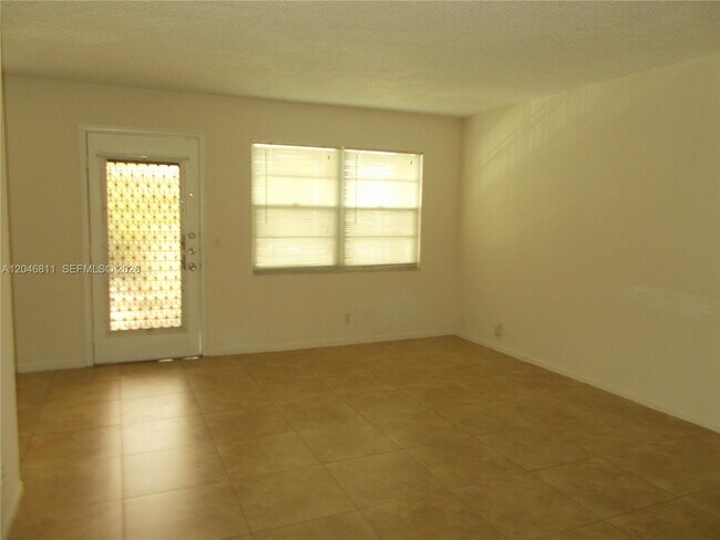 Foto del edificio - 13450 SW 3rd St