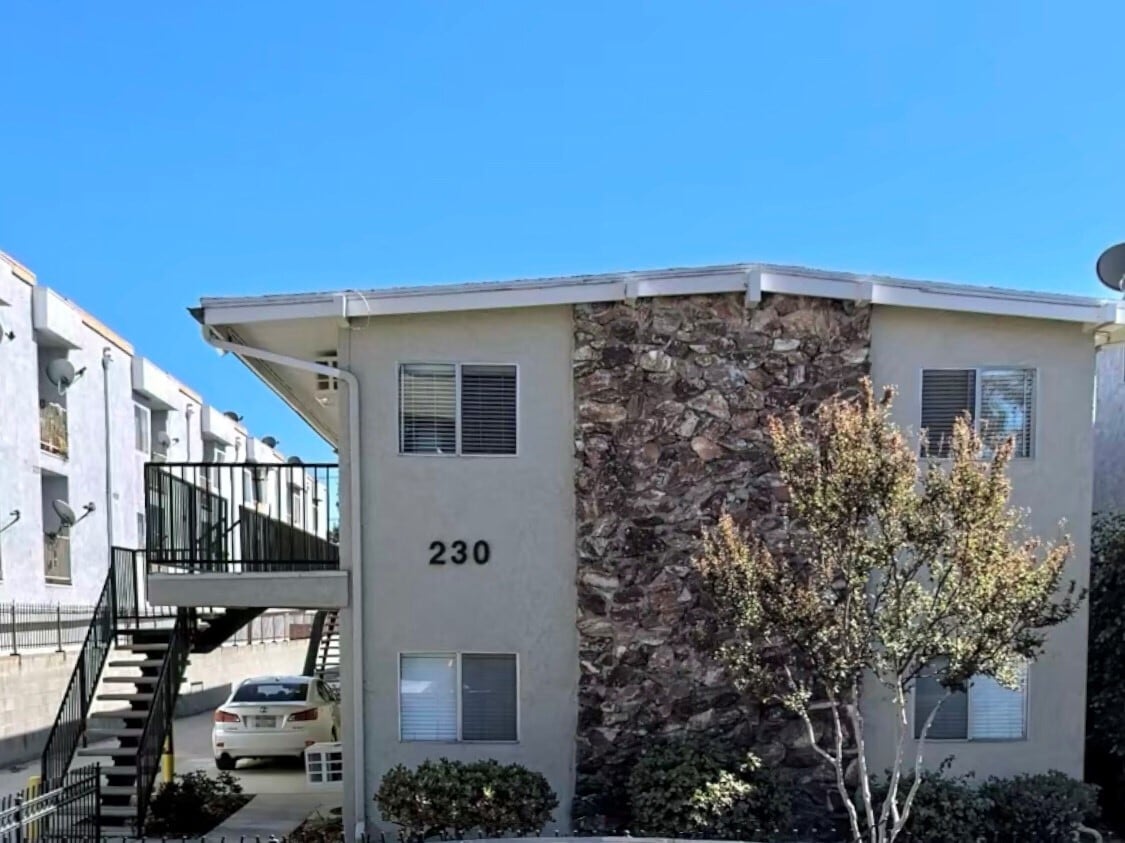 230 W Verdugo Ave Unit 8, Burbank, CA 91502 Apartments in Burbank, CA