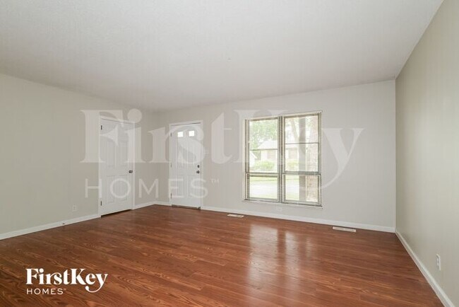 Building Photo - 357 Pegasus Dr