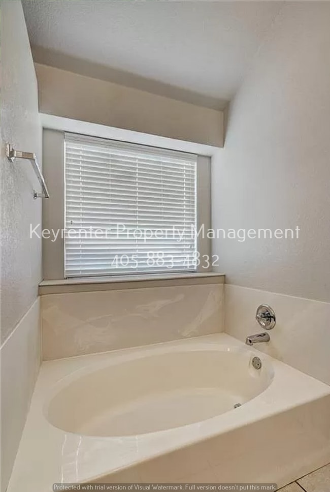 Photo - 2404 NW 161st St House