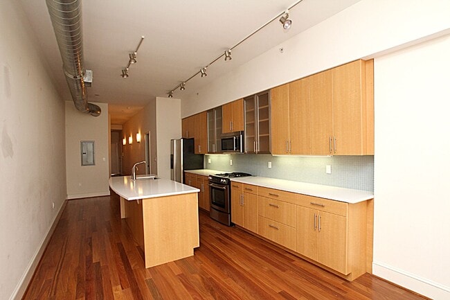 Photo - 239 Market St Apartment