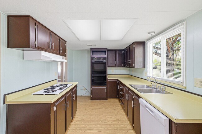 Foto del edificio - 1309 Coronado Dr