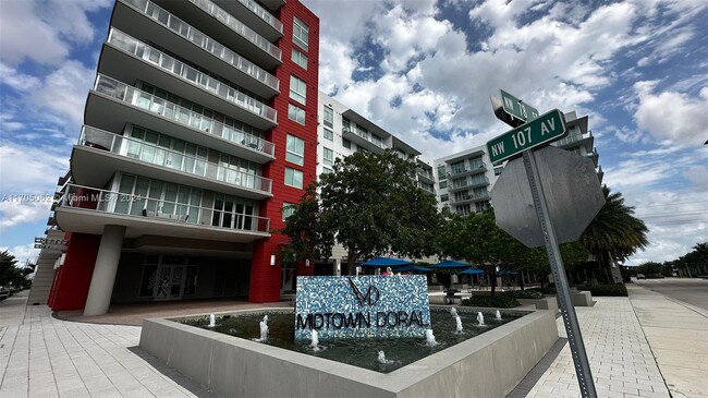 Foto del edificio - 7825 NW 107th Ave