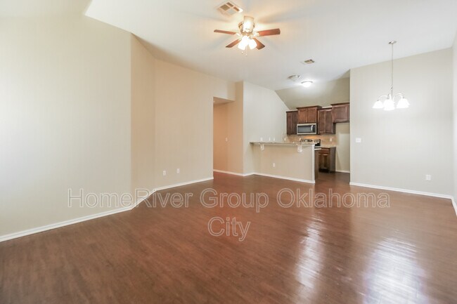 Building Photo - 1727 Everglade Ct