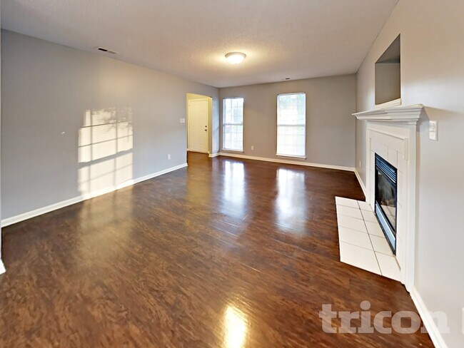 Foto del edificio - 8324 Sand Hills Ct