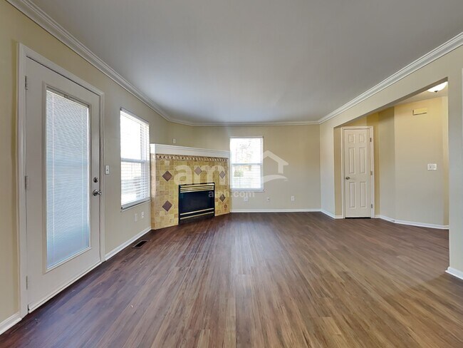 Building Photo - 986 Vixen Drive