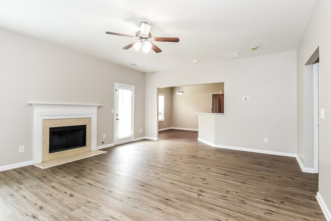 Foto del edificio - 39 Lenore Ct