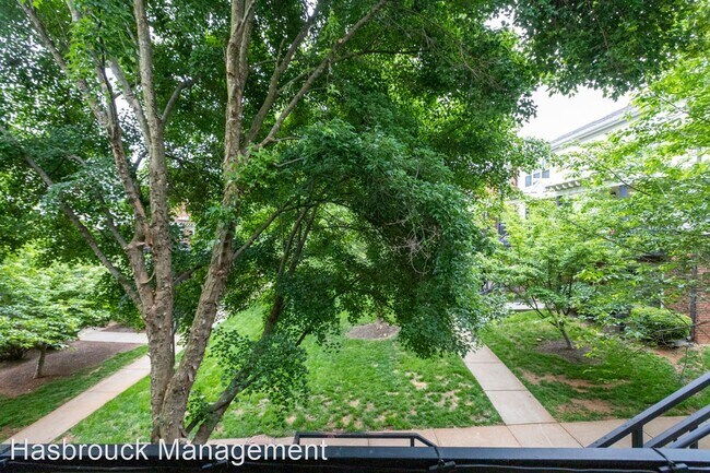 Foto del edificio - 1830 Candlewood Ct