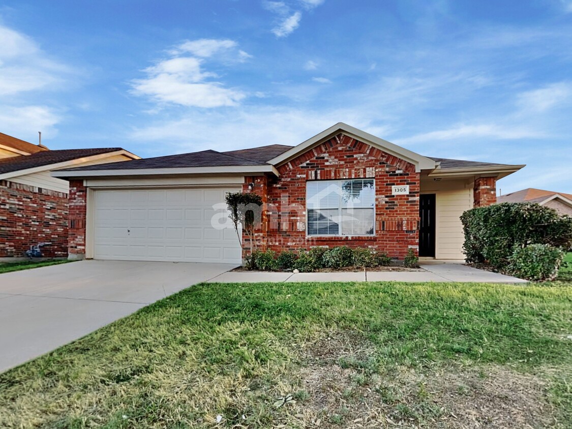 Primary Photo - 1305 Hennessey Ct