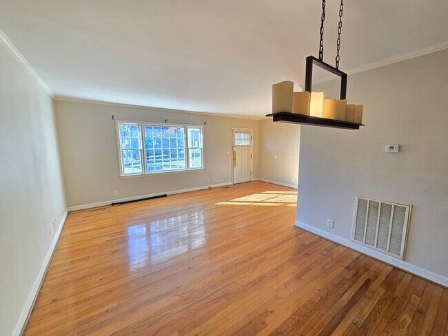 Foto del edificio - 3409 Alta Vista Dr